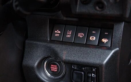 Suzuki Jimny, 2023 год, 1 760 000 рублей, 14 фотография