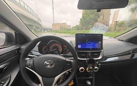 Toyota Yaris XP150 рестайлинг, 2022 год, 1 375 000 рублей, 11 фотография