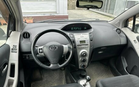 Toyota Yaris III рестайлинг, 2008 год, 499 000 рублей, 5 фотография