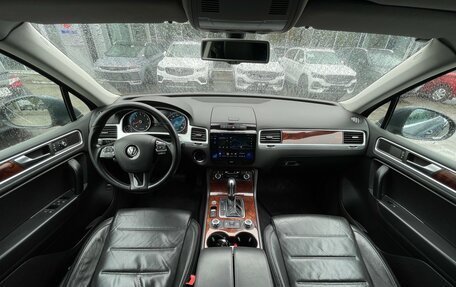 Volkswagen Touareg III, 2011 год, 1 699 000 рублей, 16 фотография