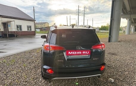 Toyota RAV4, 2019 год, 2 700 000 рублей, 8 фотография