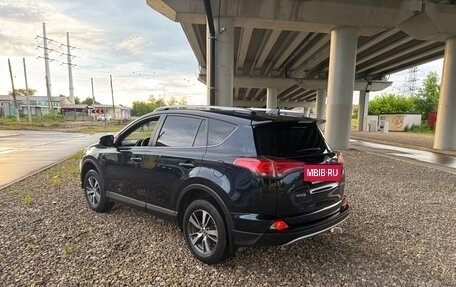 Toyota RAV4, 2019 год, 2 700 000 рублей, 24 фотография