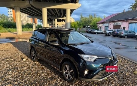 Toyota RAV4, 2019 год, 2 700 000 рублей, 26 фотография