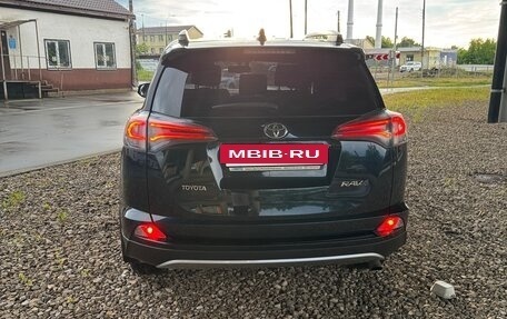 Toyota RAV4, 2019 год, 2 700 000 рублей, 23 фотография