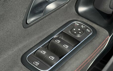 Mercedes-Benz CLA, 2019 год, 3 100 000 рублей, 22 фотография