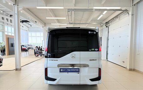 Honda Stepwgn IV, 2021 год, 2 599 900 рублей, 4 фотография