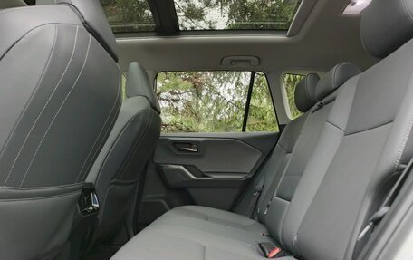 Toyota RAV4, 2026 год, 4 300 000 рублей, 28 фотография