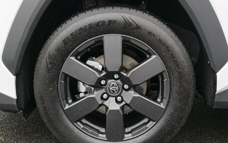 Toyota RAV4, 2026 год, 4 300 000 рублей, 33 фотография