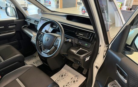 Honda Stepwgn IV, 2021 год, 2 599 900 рублей, 9 фотография