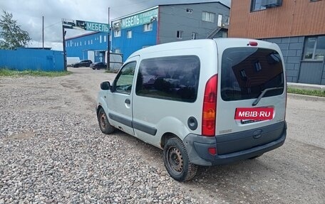 Renault Kangoo II рестайлинг, 2004 год, 217 000 рублей, 4 фотография
