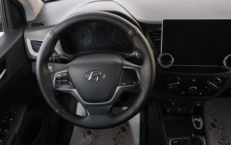 Hyundai Solaris II рестайлинг, 2019 год, 1 299 000 рублей, 11 фотография