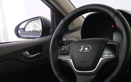 Hyundai Solaris II рестайлинг, 2019 год, 1 299 000 рублей, 12 фотография
