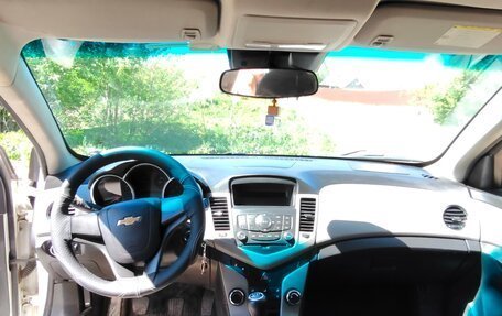 Chevrolet Cruze II, 2012 год, 585 000 рублей, 7 фотография