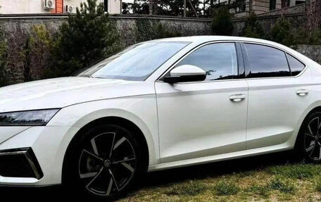 Skoda Octavia IV, 2026 год, 2 220 000 рублей, 8 фотография
