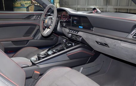 Porsche 911, 2025 год, 23 300 000 рублей, 7 фотография