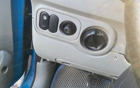 Renault Kangoo II рестайлинг, 2003 год, 270 000 рублей, 26 фотография
