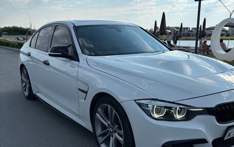 BMW 3 серия, 2018 год, 2 700 000 рублей, 3 фотография