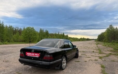 Mercedes-Benz E-Класс, 1995 год, 270 000 рублей, 5 фотография