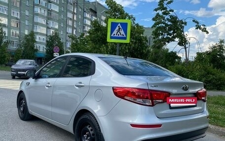 KIA Rio III рестайлинг, 2016 год, 700 000 рублей, 4 фотография