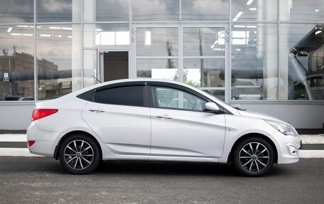 Hyundai Solaris II рестайлинг, 2016 год, 900 000 рублей, 5 фотография