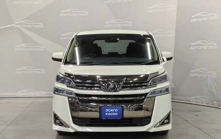 Toyota Vellfire II, 2018 год, 4 200 000 рублей, 7 фотография