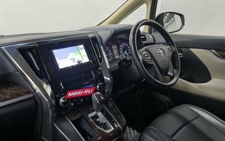 Toyota Vellfire II, 2018 год, 4 200 000 рублей, 8 фотография
