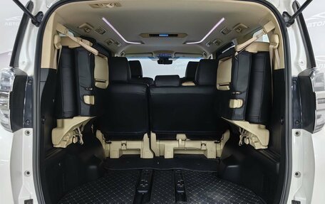 Toyota Vellfire II, 2018 год, 4 200 000 рублей, 15 фотография