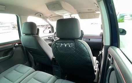 Volkswagen Touran III, 2004 год, 499 999 рублей, 7 фотография