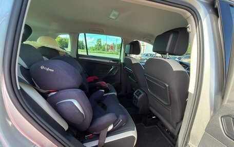 Volkswagen Tiguan II, 2020 год, 3 600 000 рублей, 2 фотография