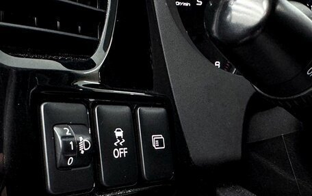 Mitsubishi Outlander III рестайлинг 3, 2022 год, 3 000 000 рублей, 16 фотография