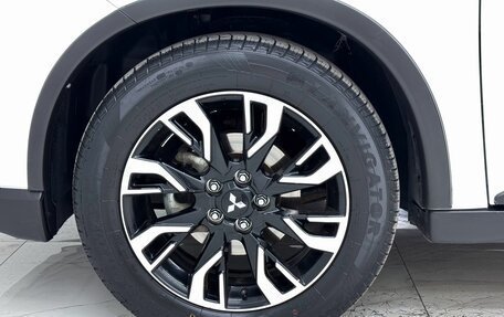 Mitsubishi Outlander III рестайлинг 3, 2022 год, 3 000 000 рублей, 27 фотография