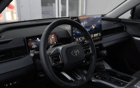 Toyota RAV4, 2026 год, 3 900 000 рублей, 22 фотография