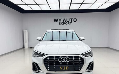 Audi Q3, 2021 год, 2 200 000 рублей, 2 фотография