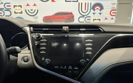 Toyota Camry, 2019 год, 2 520 000 рублей, 13 фотография