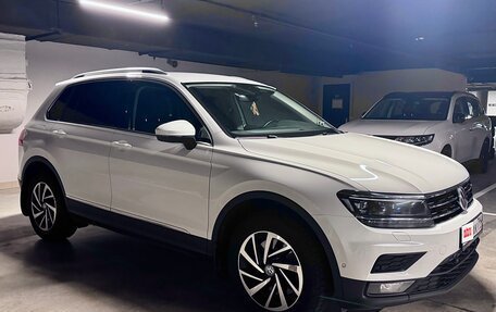Volkswagen Tiguan II, 2019 год, 2 850 000 рублей, 6 фотография