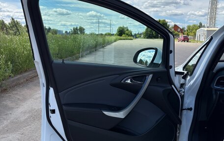 Opel Astra J, 2013 год, 900 000 рублей, 9 фотография