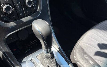 Opel Astra J, 2013 год, 900 000 рублей, 23 фотография