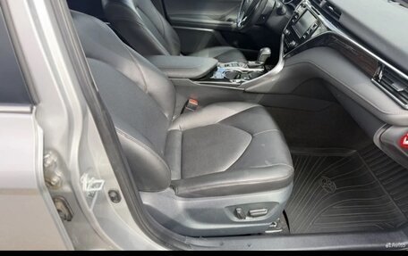Toyota Camry, 2019 год, 2 850 000 рублей, 12 фотография