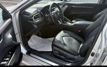 Toyota Camry, 2019 год, 2 850 000 рублей, 16 фотография