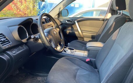 Toyota Highlander III, 2012 год, 1 790 000 рублей, 6 фотография