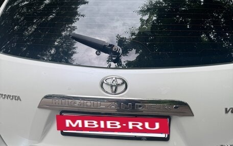 Toyota Highlander III, 2012 год, 1 790 000 рублей, 13 фотография