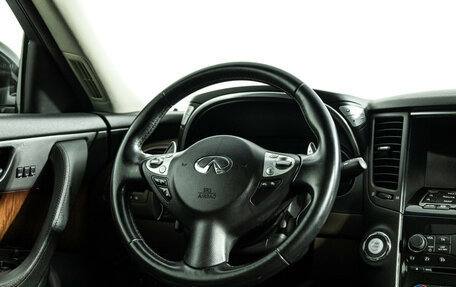 Infiniti QX70, 2013 год, 2 200 000 рублей, 16 фотография