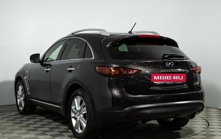 Infiniti QX70, 2013 год, 2 200 000 рублей, 8 фотография