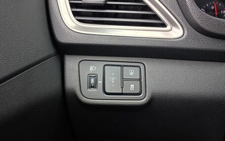 Hyundai Solaris II рестайлинг, 2021 год, 1 549 000 рублей, 9 фотография