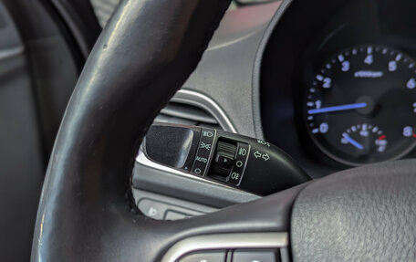 Hyundai Solaris II рестайлинг, 2017 год, 1 250 000 рублей, 21 фотография