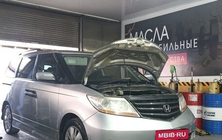 Honda Elysion I, 2007 год, 850 000 рублей, 3 фотография