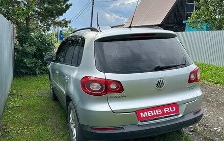 Volkswagen Tiguan I, 2010 год, 920 000 рублей, 3 фотография