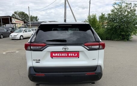 Toyota RAV4, 2022 год, 4 100 000 рублей, 3 фотография