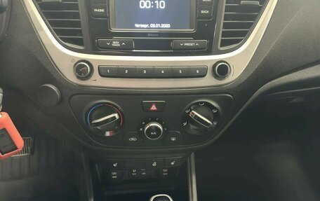 Hyundai Solaris II рестайлинг, 2017 год, 1 194 000 рублей, 18 фотография
