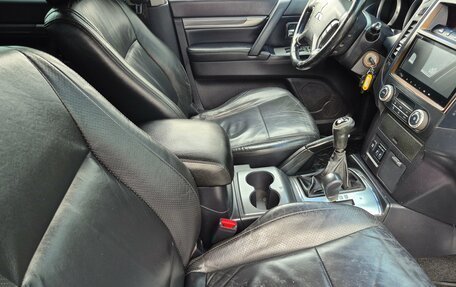 Mitsubishi Pajero IV, 2008 год, 1 360 000 рублей, 17 фотография